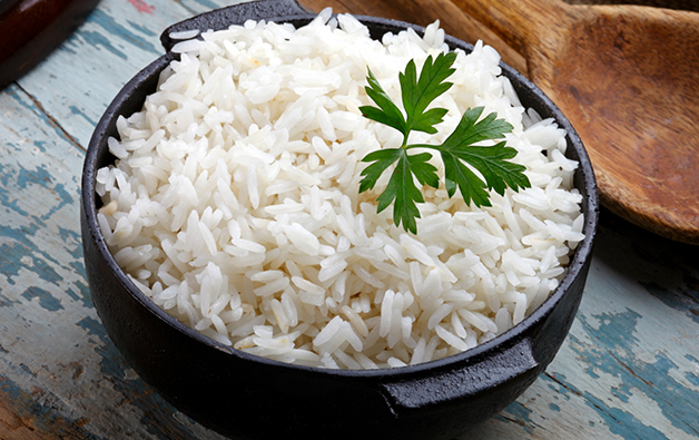 arroz cozido lavar